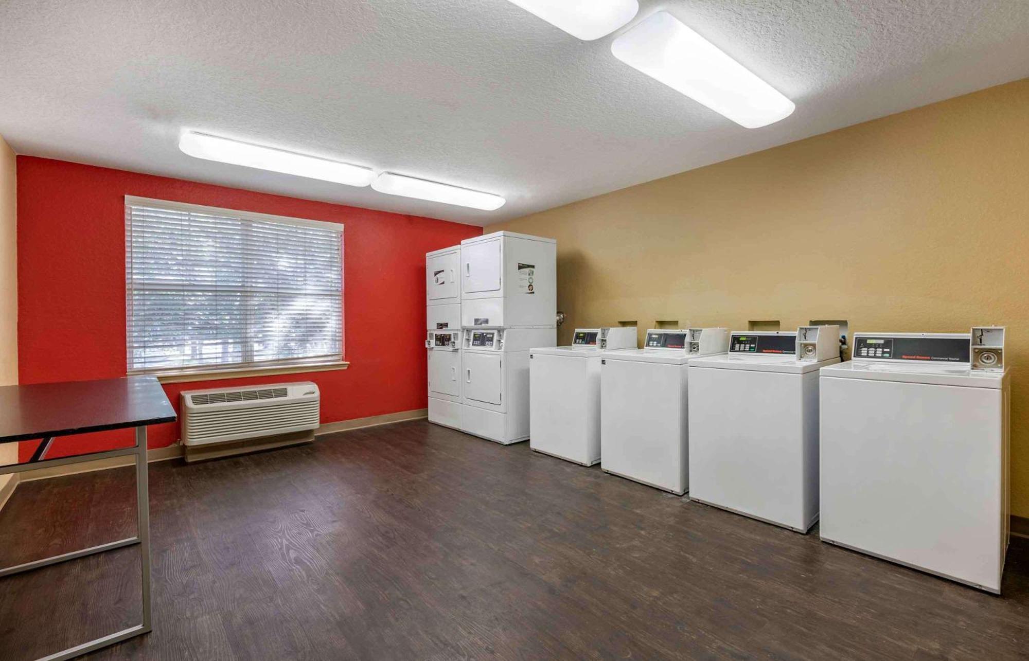 Extended Stay America Select Suites - Orlando - Maitland - Summit Tower Blvd Altamonte Springs Extérieur photo